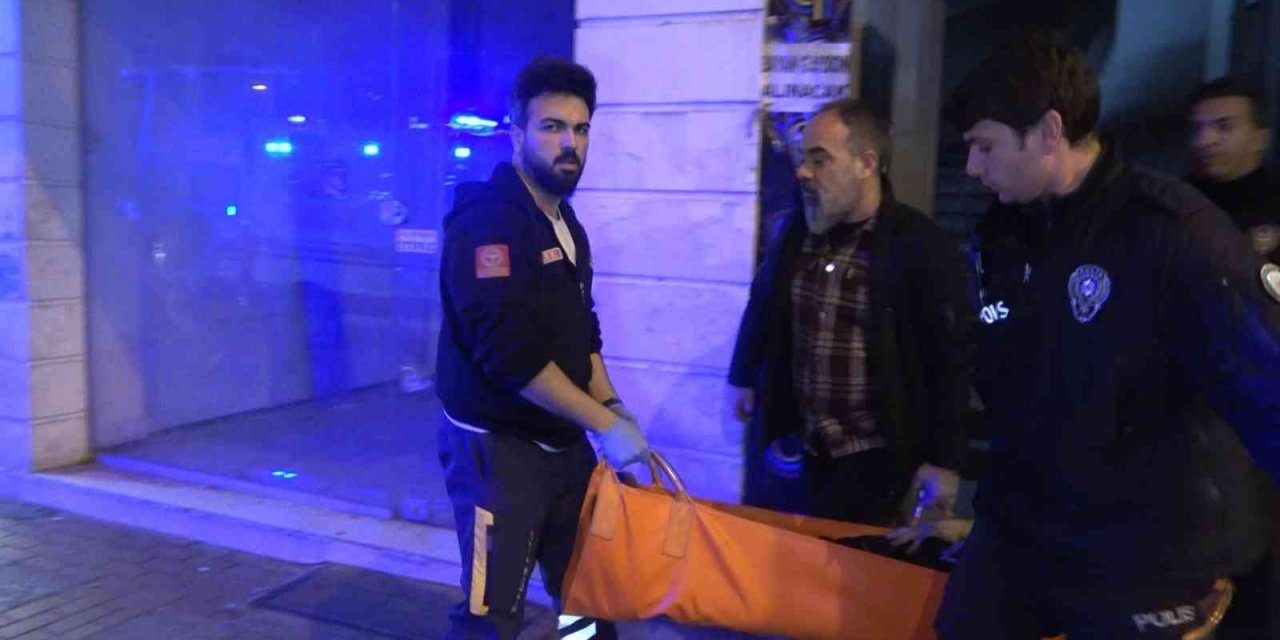 Masaj salonundaki tartışma kanlı bitti, 1 kişi bıçaklanmış halde bulundu