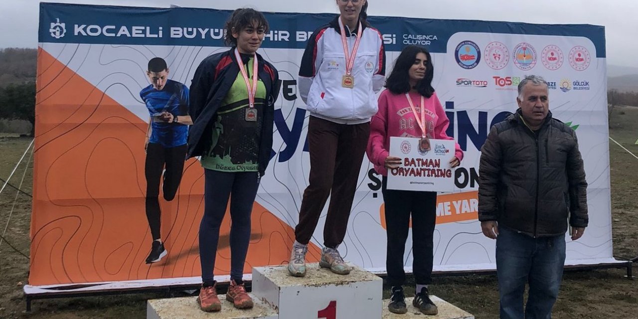 Oryantiring’te 6 madalya