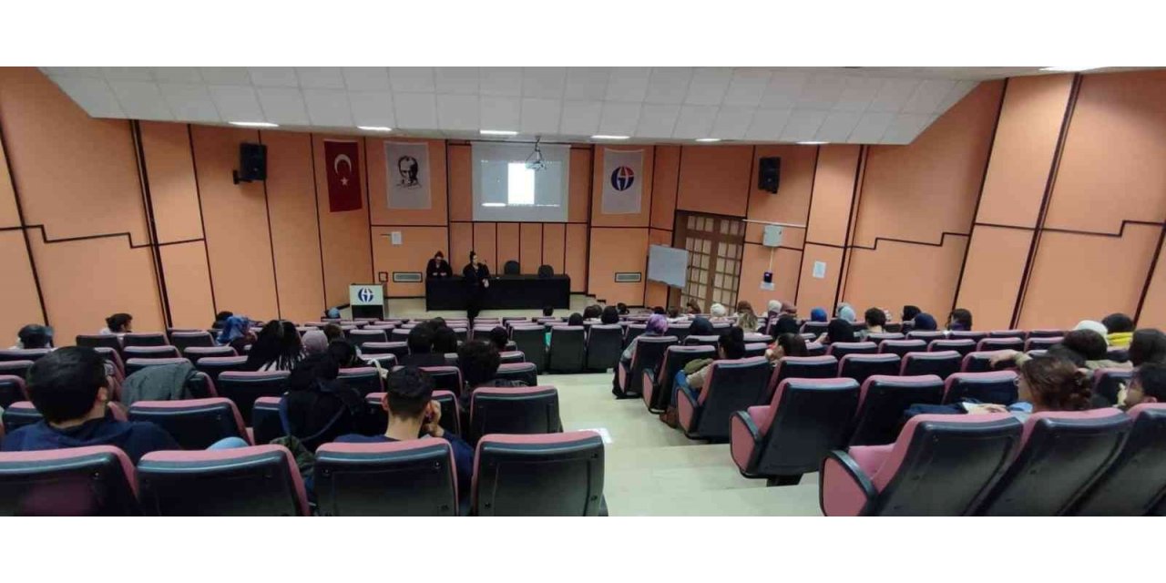 GAÜN’de Anadolu ve Türk Kültürü’nün Amerika’da yansımaları söyleşisi