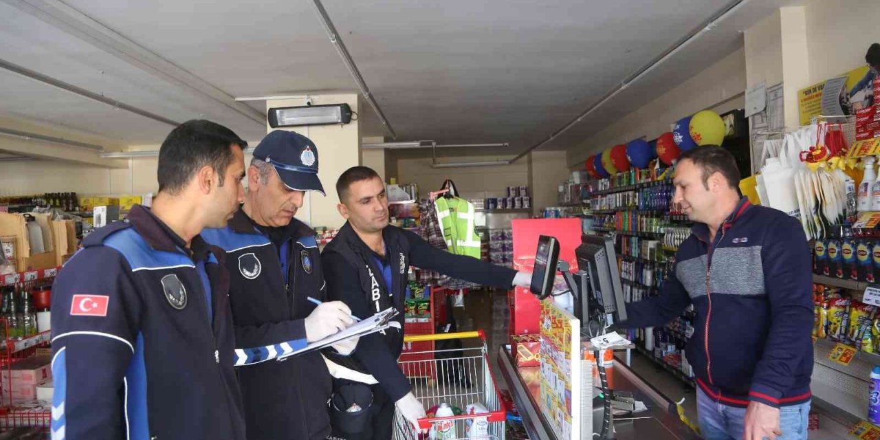 Develi’de zabıta ekiplerinden ‘fiyat denetimi’