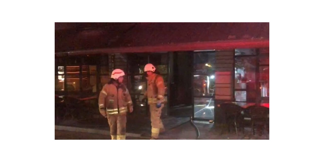 Kadıköy’de korkutan iş yeri yangını