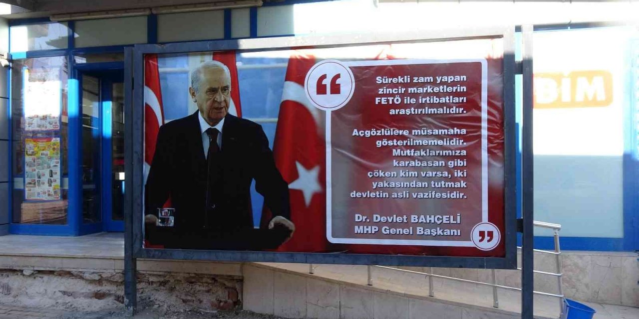 Tefenni Belediyesinden BİM CEO’suna bilboardlı tepki