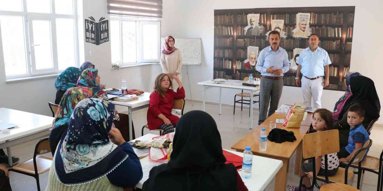 Sivas’ta atıl durumdaki köy okulları yeniden eğitim öğretime açıldı