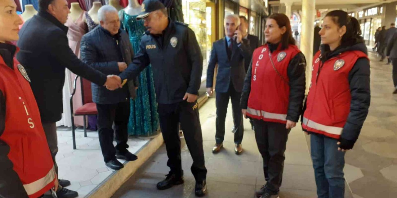 Karabörk, güven timlerini denetledi, esnaf ziyaret etti