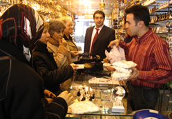 Mevlâna adına 40 bin paket şeker