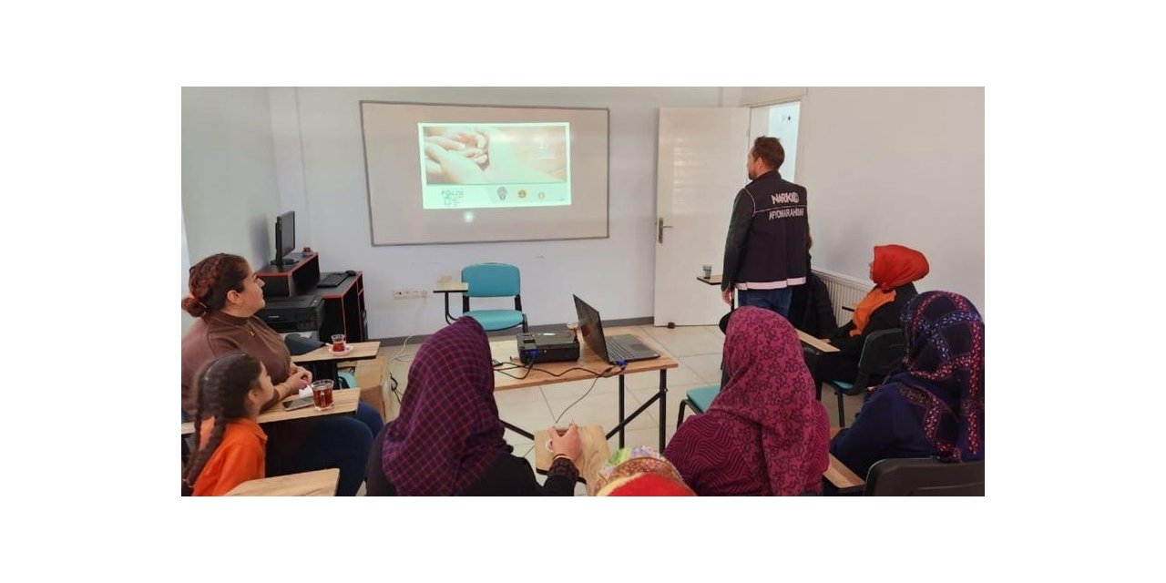 Kadın, genç ve muhtarlara yönelik uyuşturucu ile mücadele semineri verildi