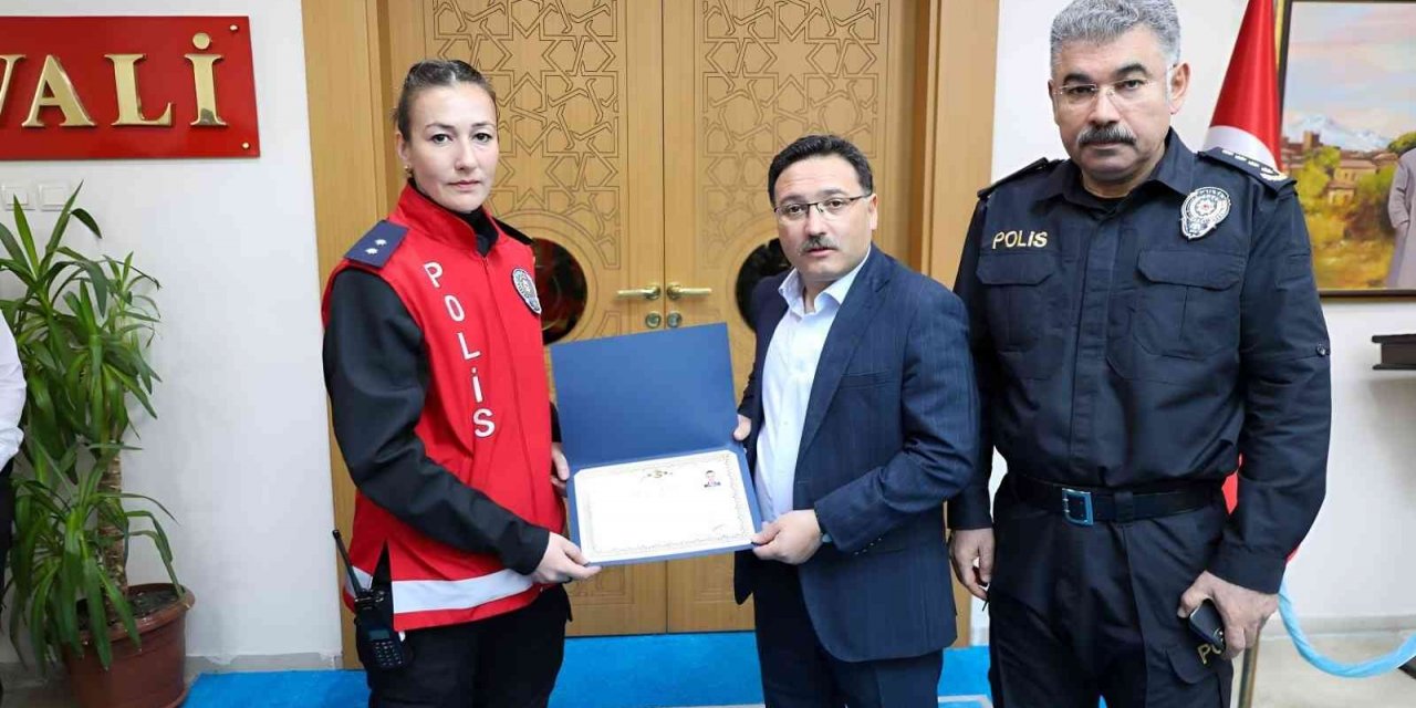 Vali Çiçek’ten Güven Timlerine başarı belgesi