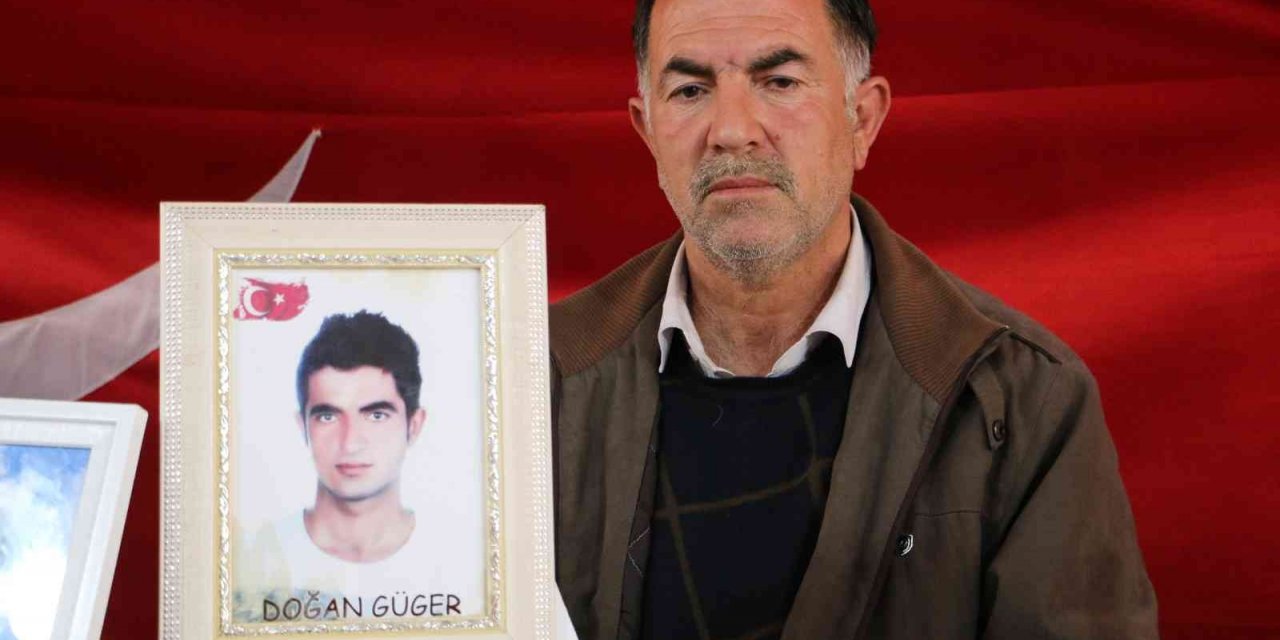 Evlat nöbetindeki acılı baba: “Bu anne ve babaların feryadını duyun”