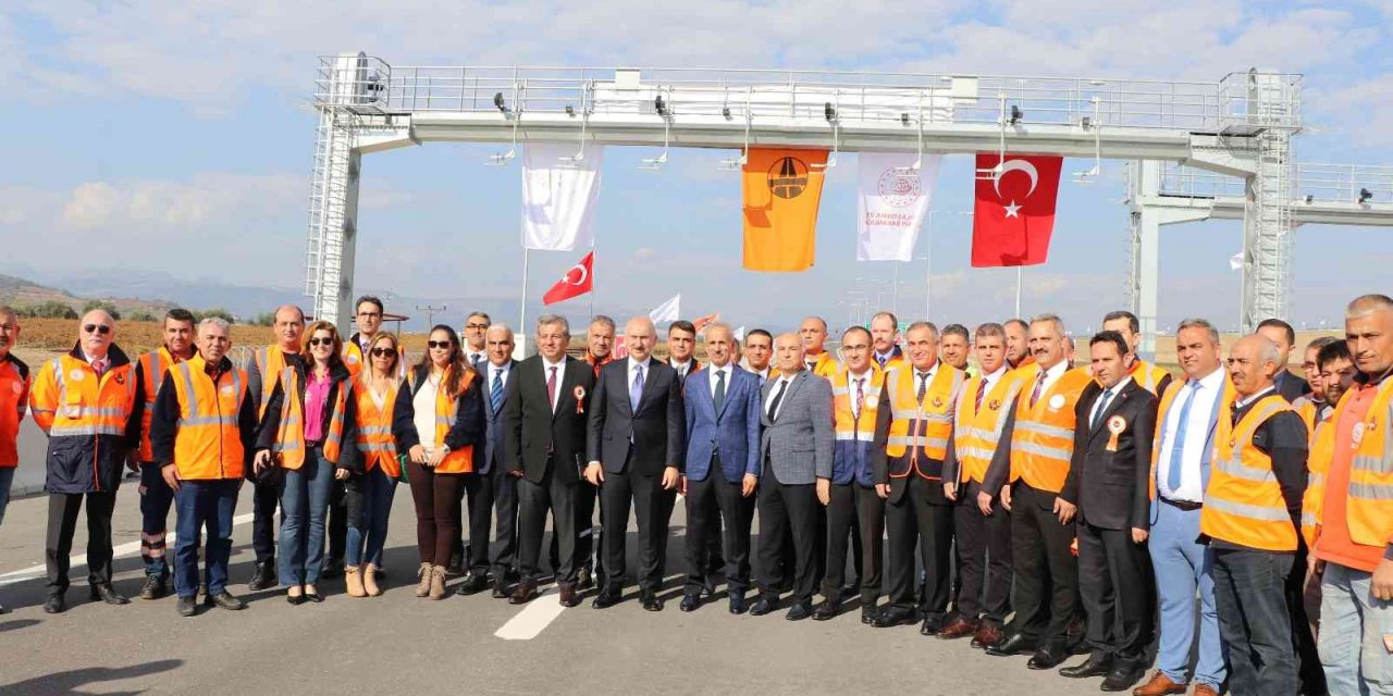 Mersin sanayicisinin hasretle beklediği bağlantı yolu hizmete açıldı