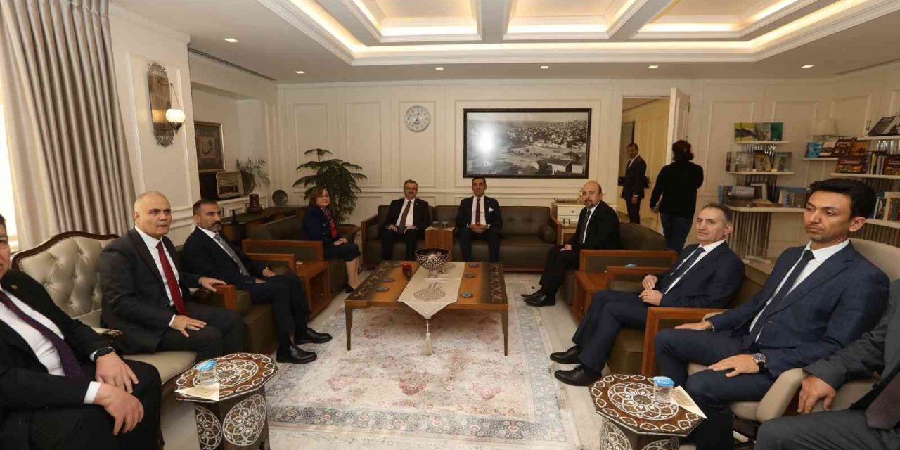 Sanayi ve Teknoloji Bakan Yardımcısı Büyükdede’den Şahin’e ziyaret