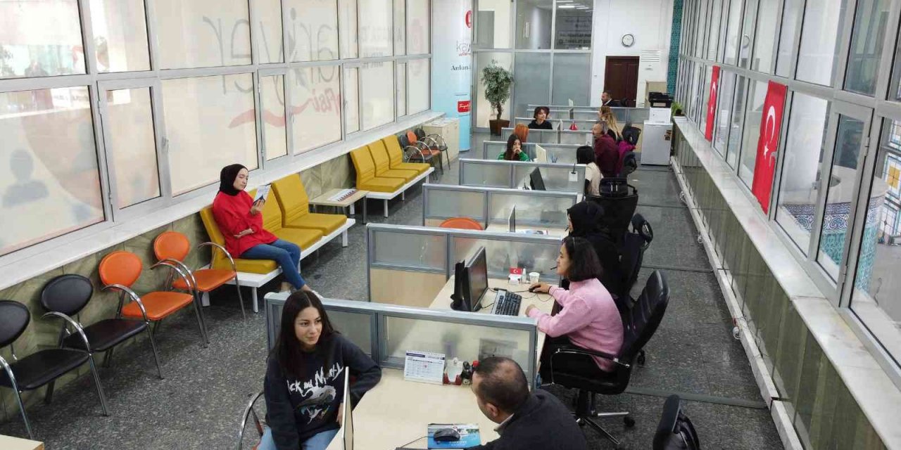 ‘Kariyer Ofisi’ tarafından 2 binden fazla vatandaş istihdam edildi