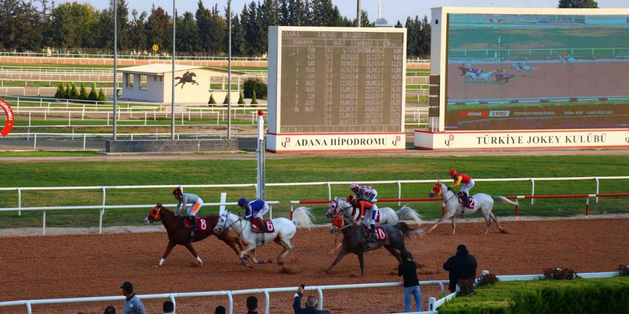Pozantı Belediye Başkanlığı Koşusu Kupası’nı Zafer Meydanı kazandı