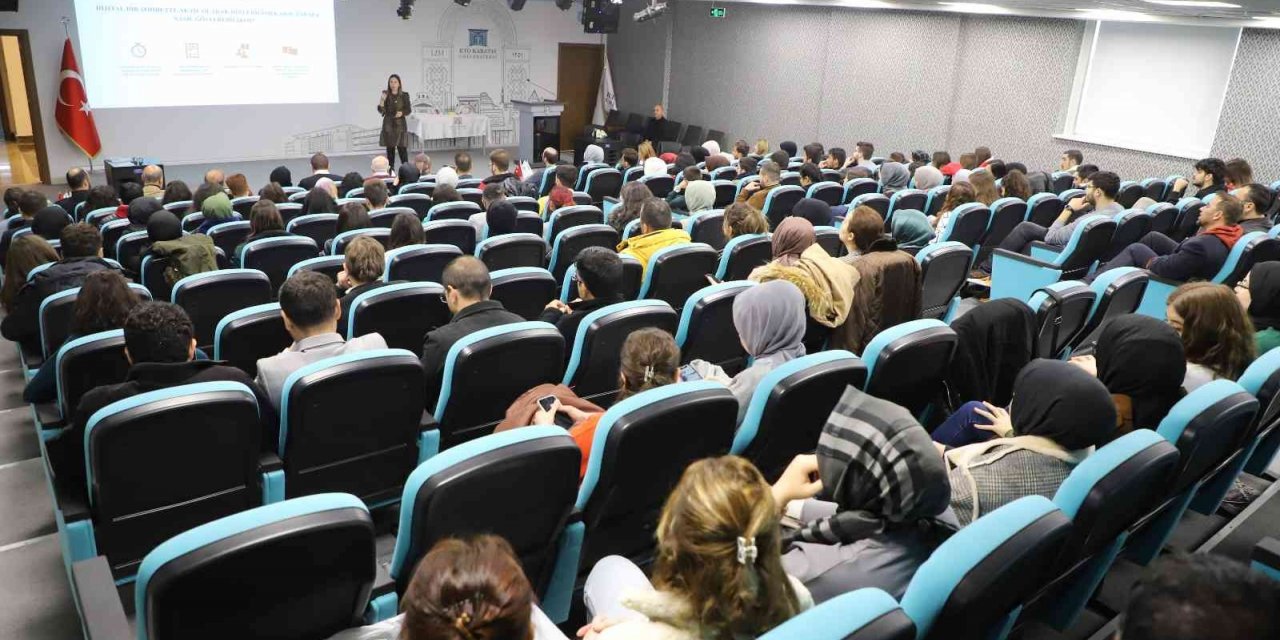 Dijital iletişim becerileri anlatıldı