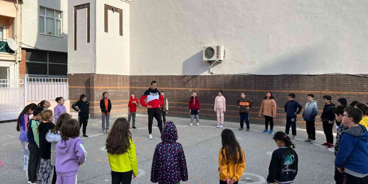 “İlkokullarda Spor Dalı Eğitimi” Cumhuriyet İlkokulunda başladı