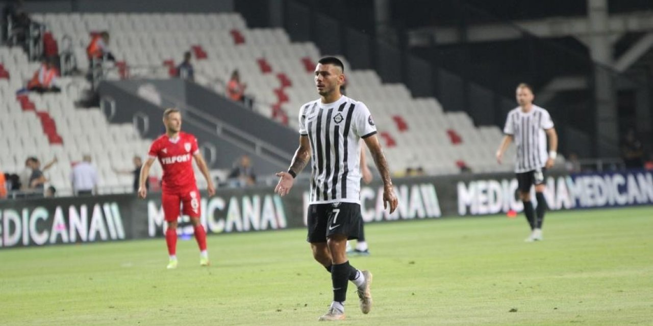 Eren Erdoğan, dikkat çekiyor