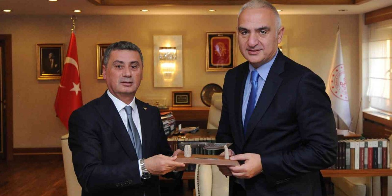 Gölbaşı Belediye Başkanı Şimşek’ten Bakan Ersoy’a ziyaret