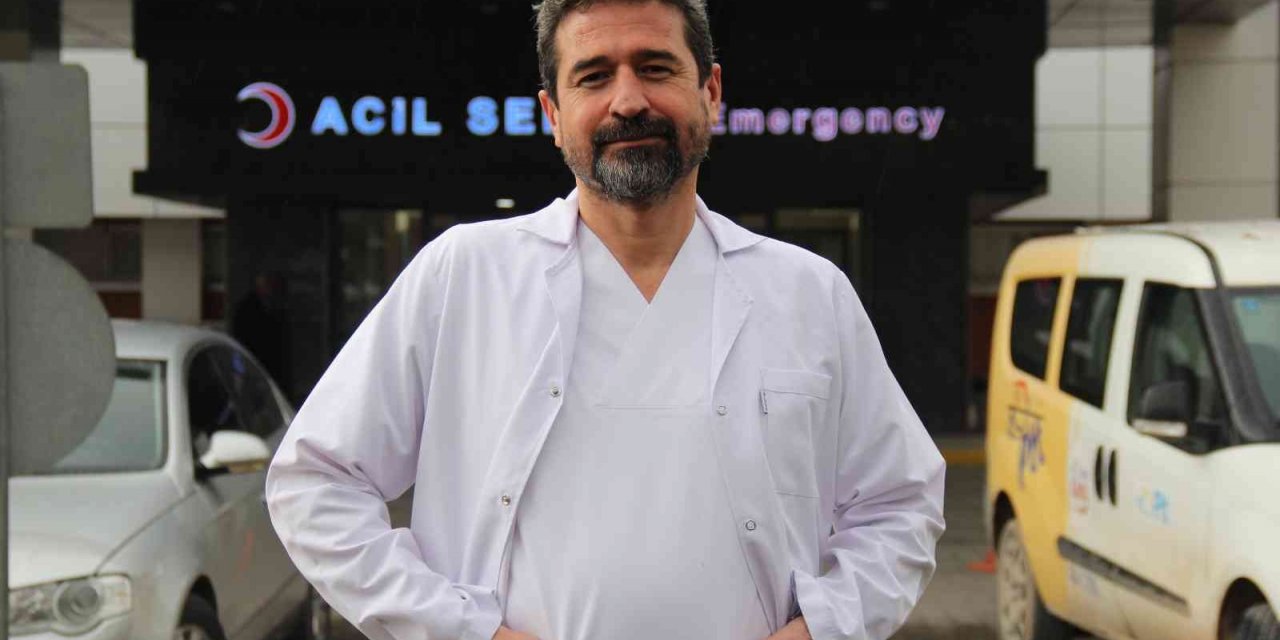 Doç. Dr. Mustafa Yılmaz, “Halkımızdan acil servislere başvururken daha dikkatli, daha özverili olmalarını istiyoruz”
