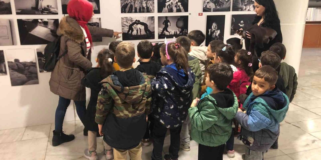 BursaFotoFest’e öğrenci çıkarması