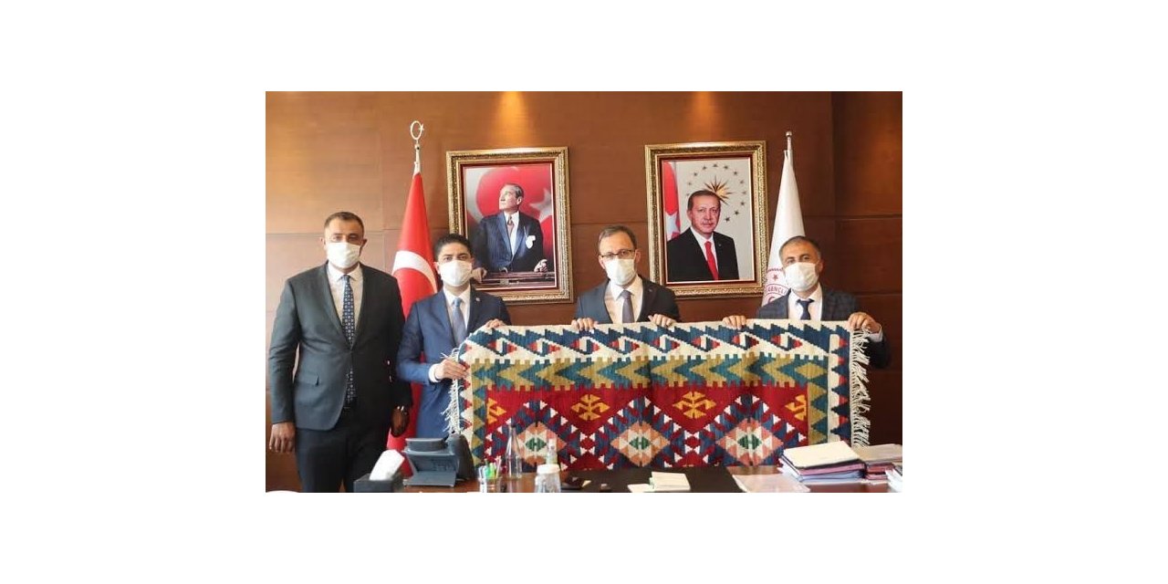 MHP’li Özdemir, Kayseri’ye yapılan spor tesislerini duyurdu