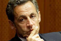 Sarkozy AB'yi birbirine kattı