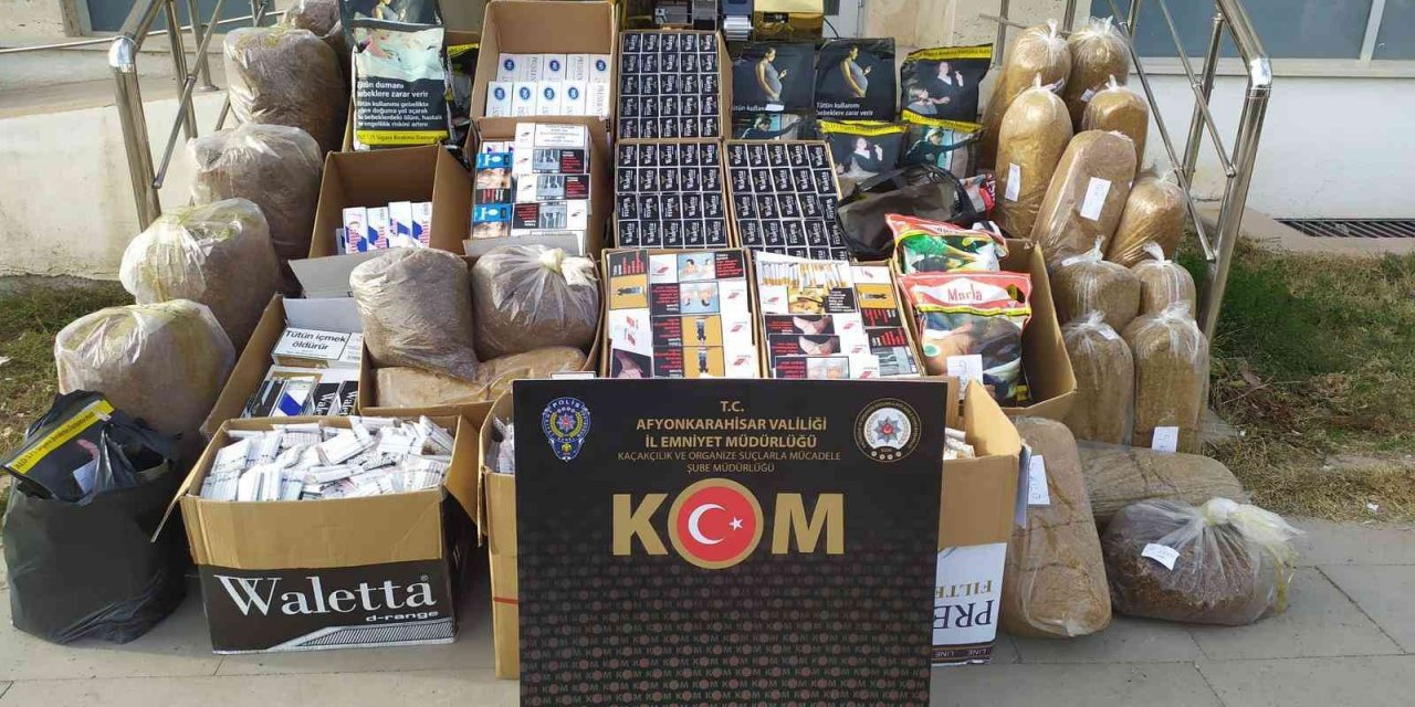Afyonkarahisar’da 105 bin adet doldurulmuş makaron ele geçirildi