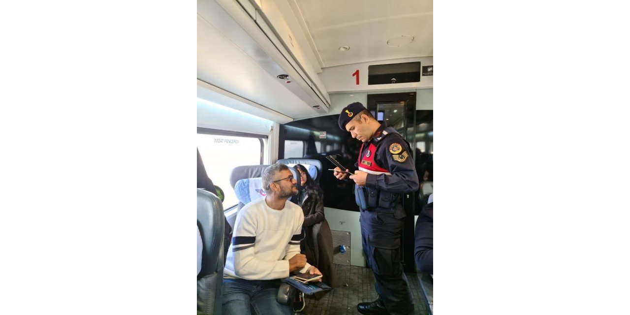 Bilecik’te YHT’de seyahat eden yoklama kaçağı 1 kişi tespit edildi