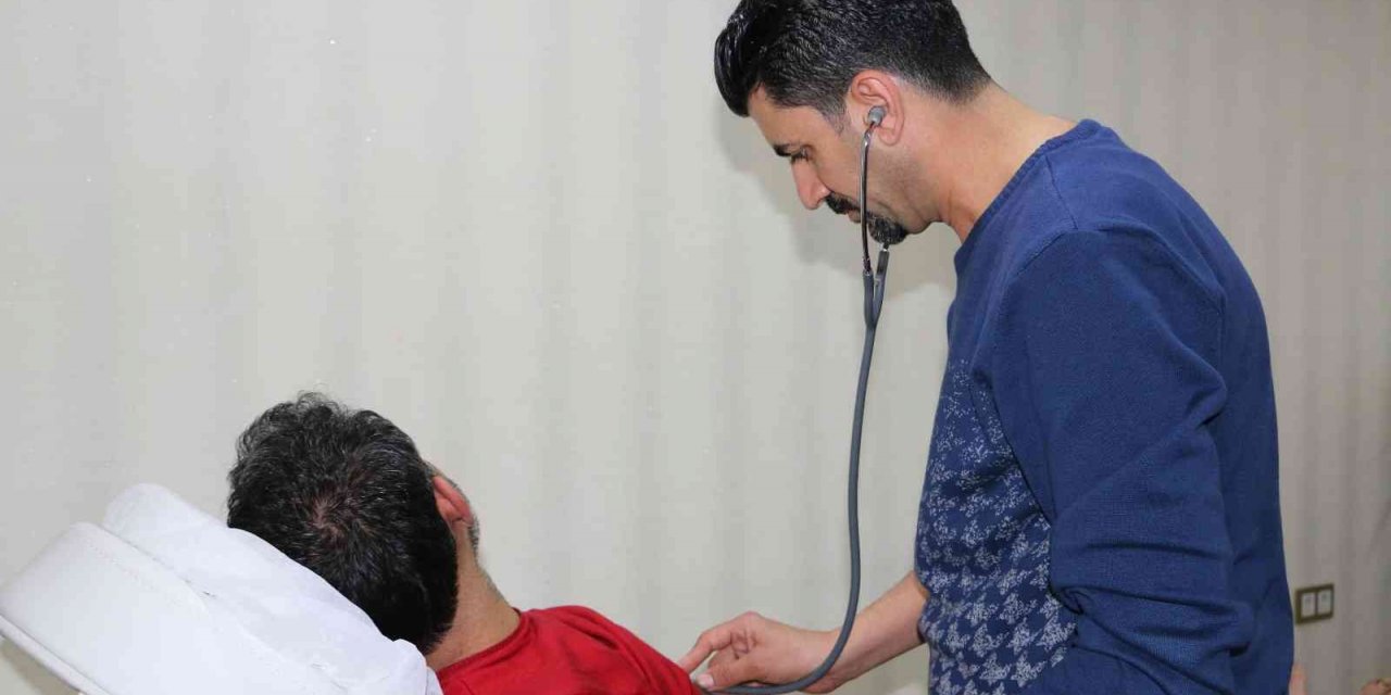 Viral enfeksiyon vakaları ile hastaneler doldu, uzmanlar yine maske ile korunmayı öneriyor