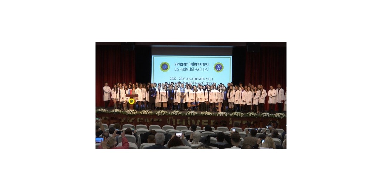 Geleceğin sağlıkçıları beyaz önlüklerini giydi