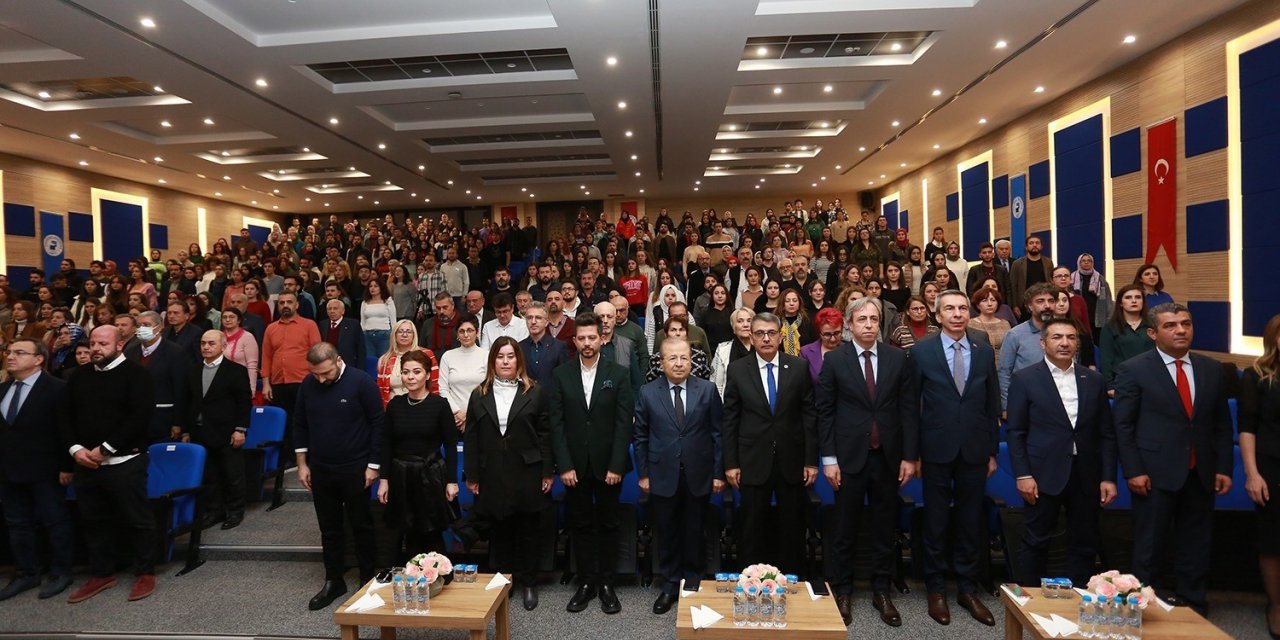 PAÜ’de yeni konferans salonu açıldı