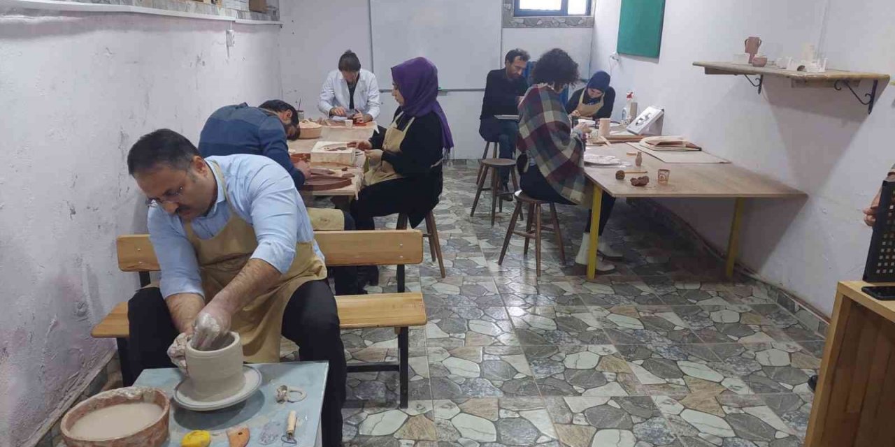 Öğretmenler çocuklarıyla yeteneklerini geliştiriyor