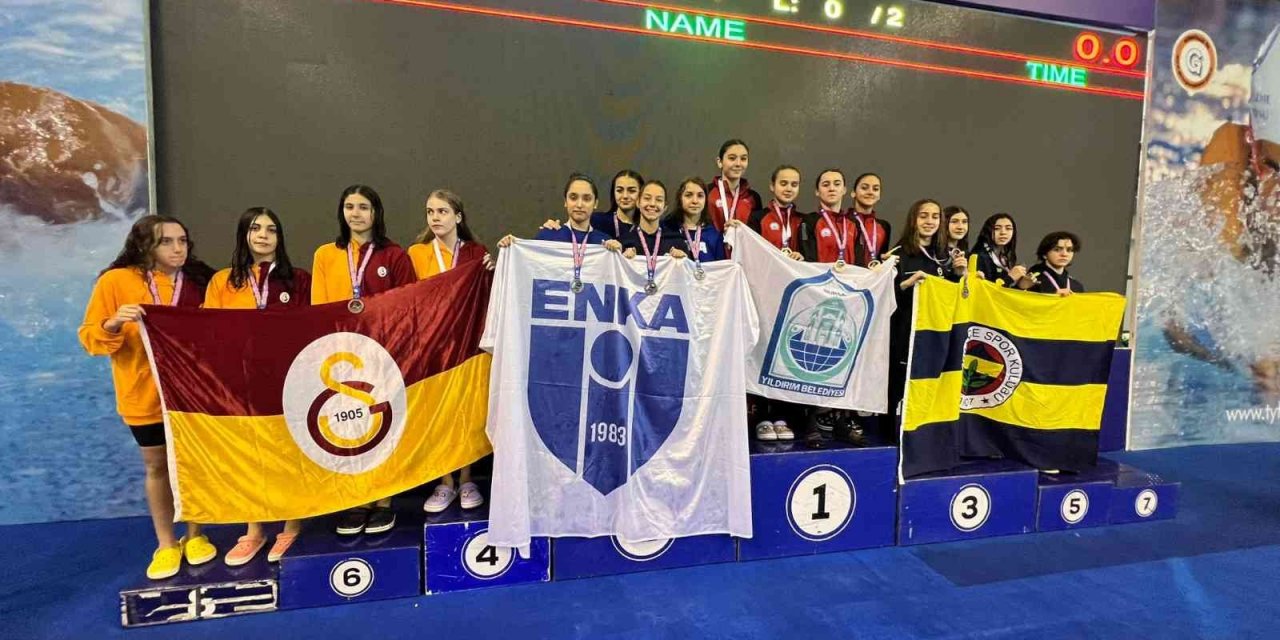 Yıldırım’ın altın kulaçlarından 14 madalya