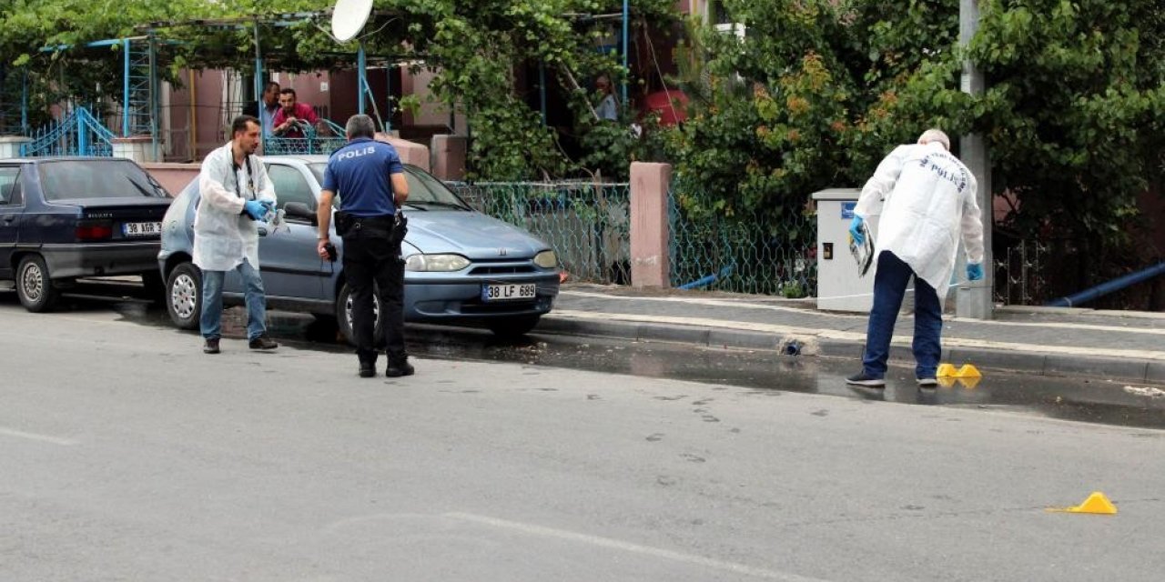 Boşandığı eşi ve arkadaşına sokak ortasında kurşun yağdıran şahıs: “Niyetim vurmak değildi”