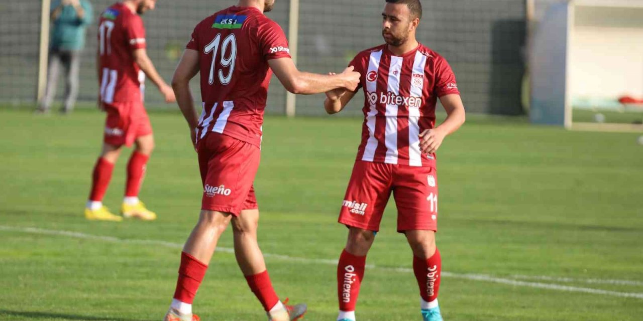 Sivasspor hazırlık maçında FC Saarbrücken’i yendi
