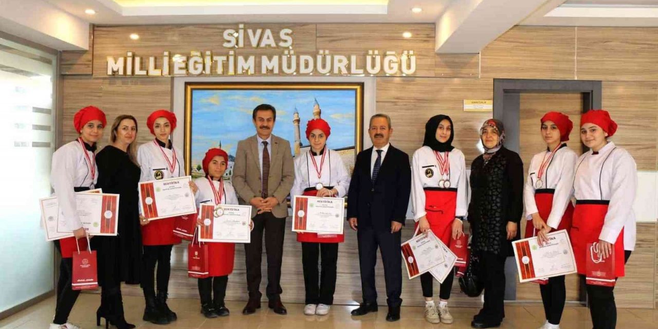 Helalinden 8 madalyayla Sivas’a döndüler