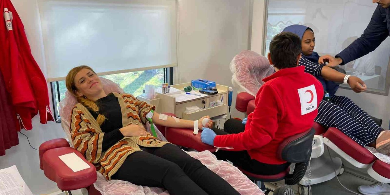 Üniversite öğrencilerinden “vize-final arası iyilik molası”