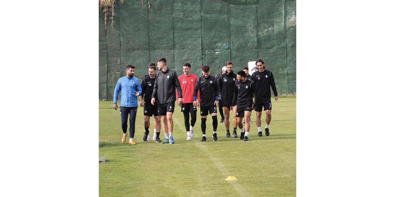 Altay, deplasmanda zor kaybediyor