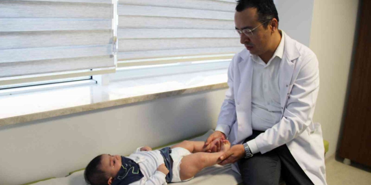 Yeni doğan çocuklara kalça Ultrasonu uyarısı