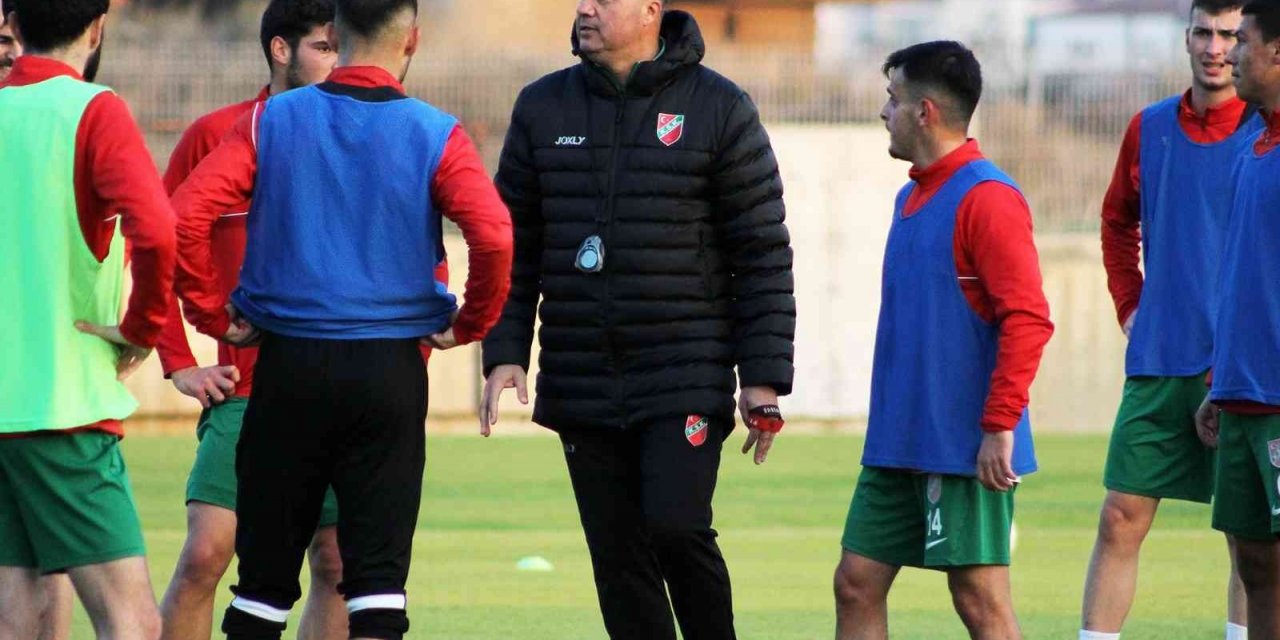 Karşıyaka’da tek hedef 3 puan