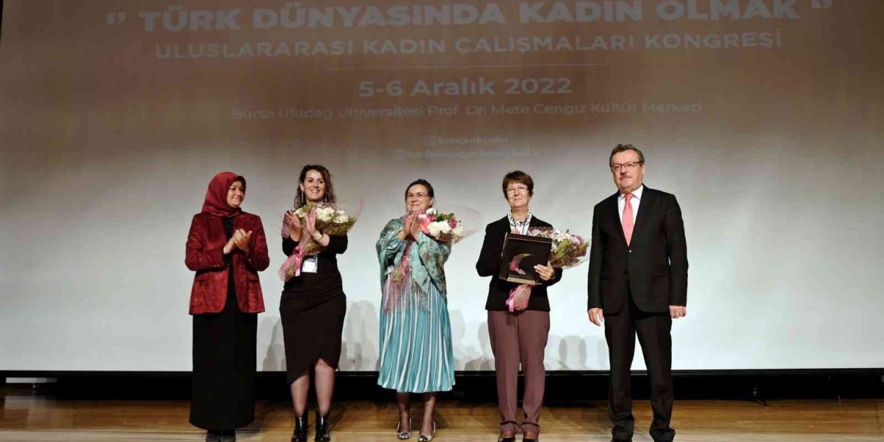 Bursa’da Türk kadınına uluslararası bakış