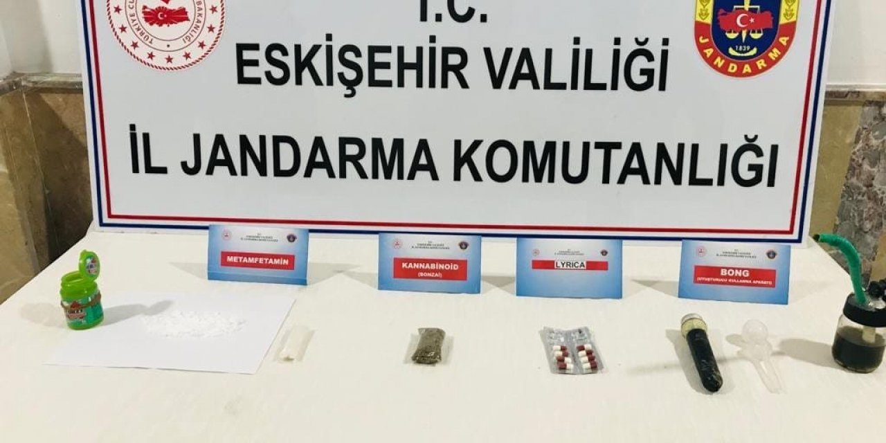Evinden ve aracından uyuşturucu çıkan şüpheli tutuklandı