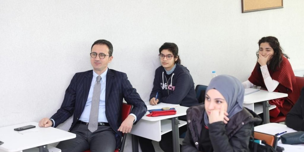 Kayapınar Belediyesinden dev eğitim desteği