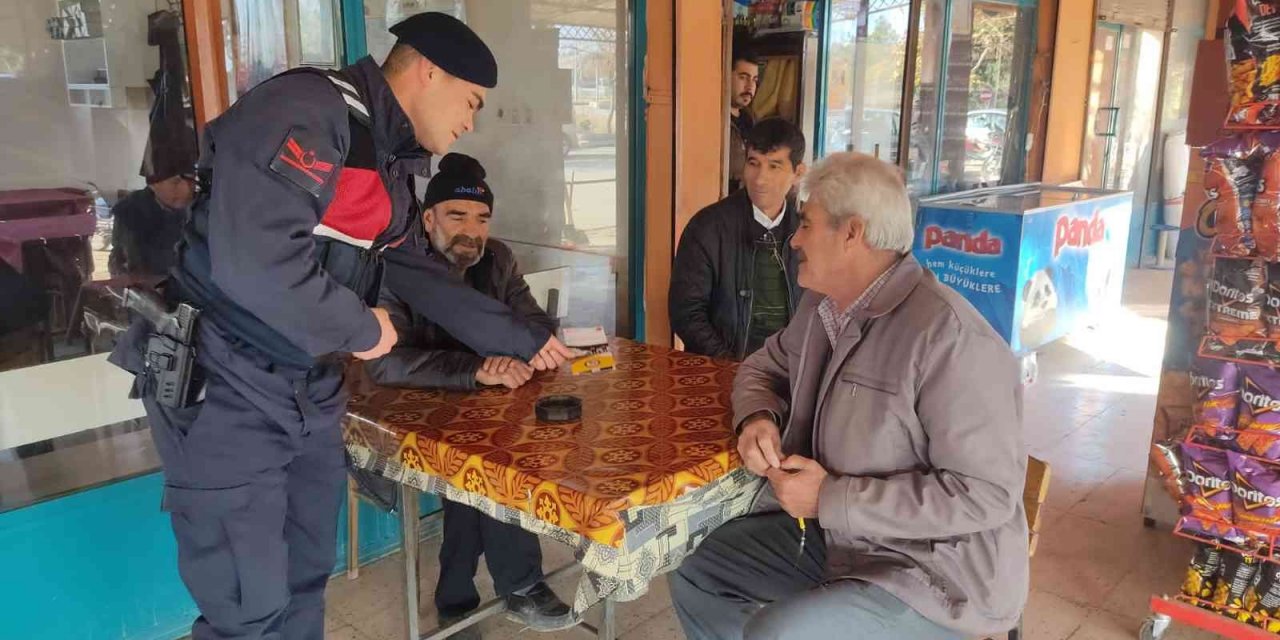 Jandarmadan köylerde KADES bilgilendirmesi