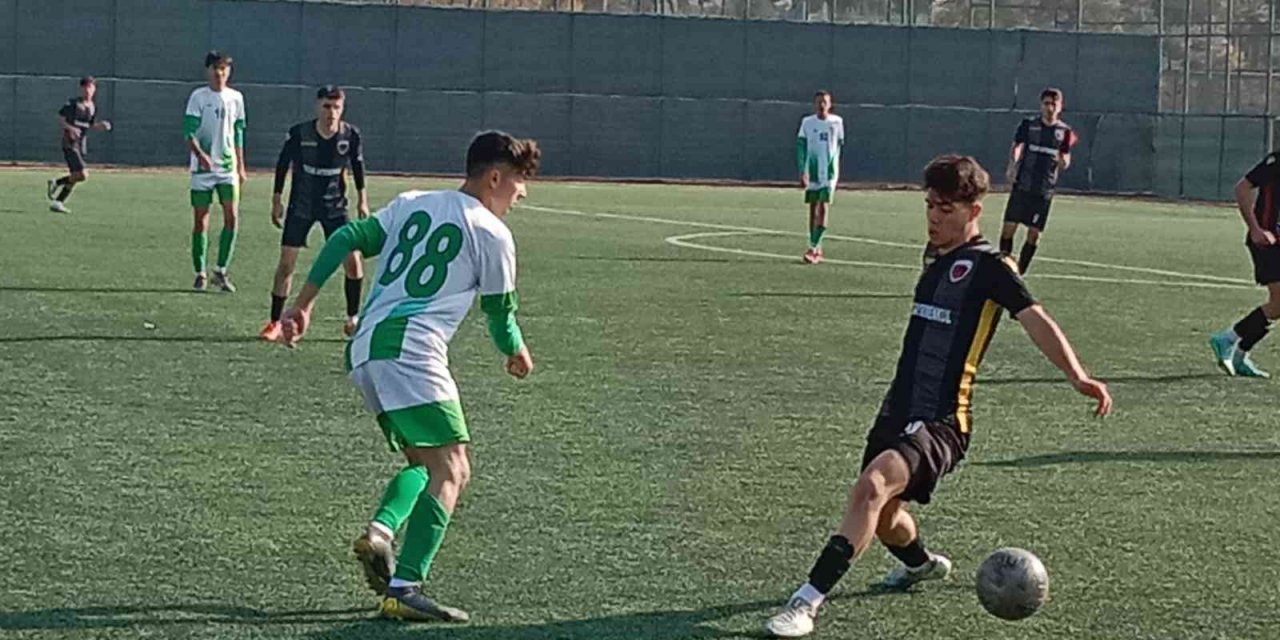 U-18’de Malatya şampiyonu Battalgazi oldu