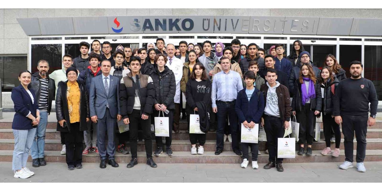 Geleceğin üniversitelileri Sanko Üniversitesi’ni ziyaret etti