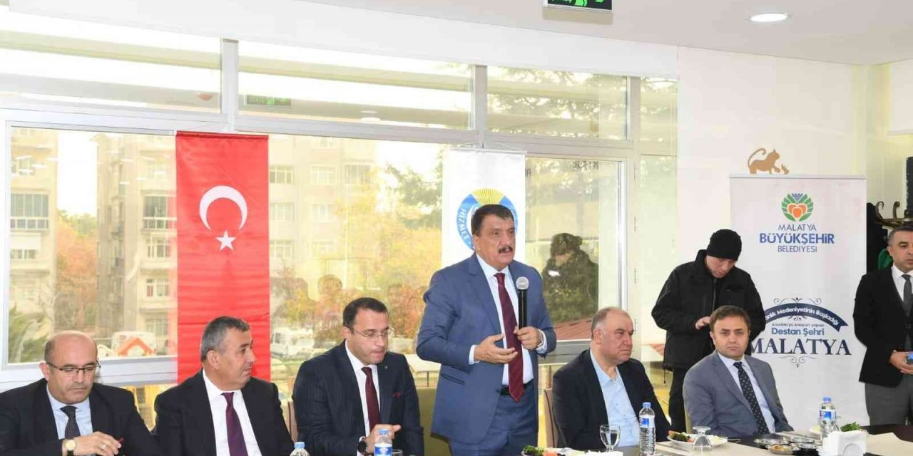 Gürkan, sendika temsilcileriyle bir araya geldi