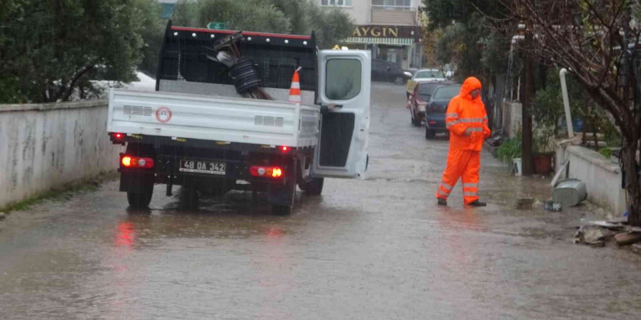 Muğla’da şiddetli yağış etkili oldu