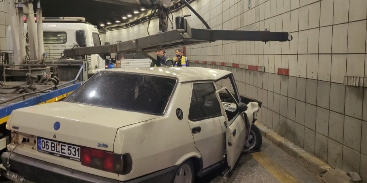 Ankara’da polisin "dur" ihtarına uymayan sürücü kaza yaptı: 3 yaralı