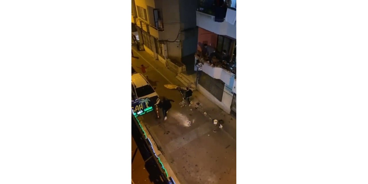 Mersin’de iki grup arasındaki kavga mahalleyi savaş alanına döndürdü