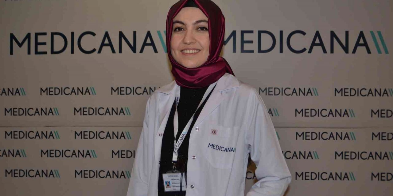 Psikolog Malas: “Kişi internet kullanımında kontrolünü kaybederse, internet onu yönetmeye başlar”