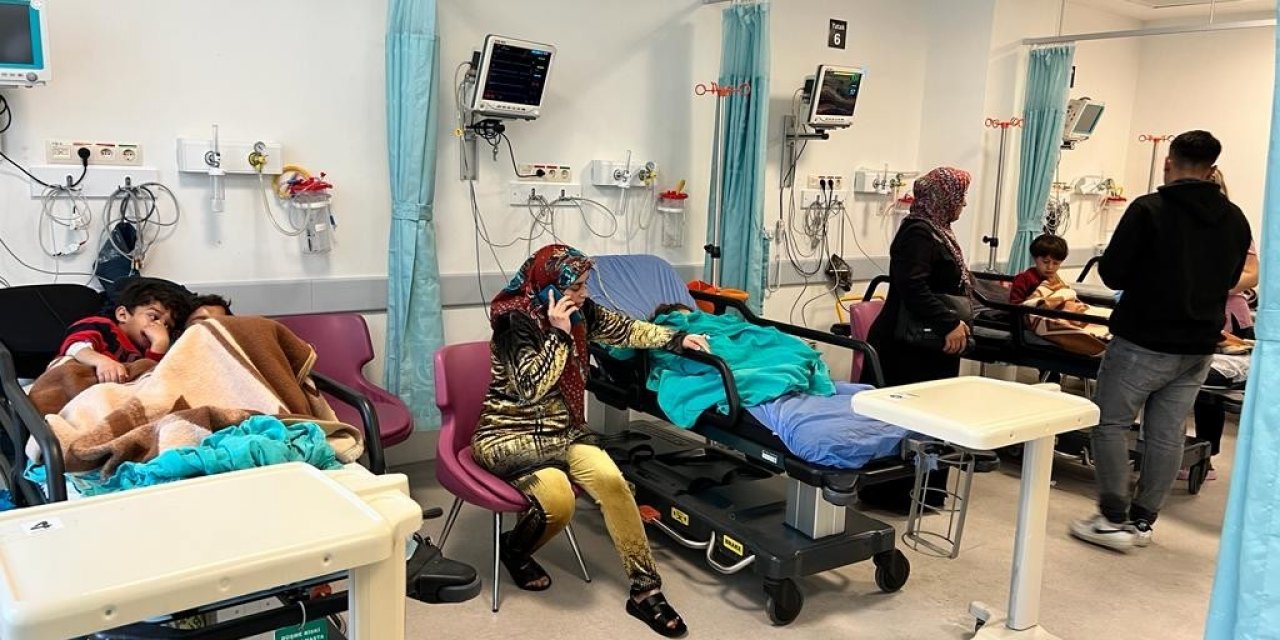 Suriyeli ailenin yaşadığı evi su bastı, 4 çocuk kurtarılarak hastanede tedavi altına alındı